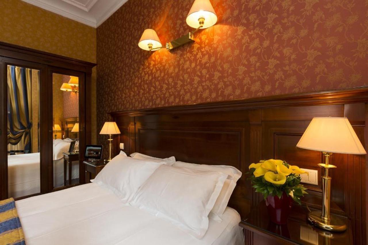 Hotel Viator - Gare de Lyon Parigi Esterno foto