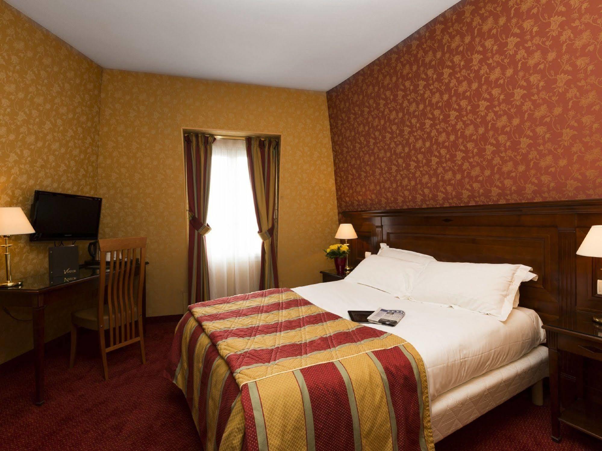 Hotel Viator - Gare de Lyon Parigi Esterno foto